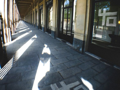 Indochine ouvre une boutique éphémère aux Tuileries à Paris 