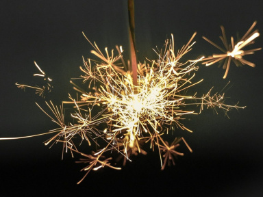 Réveillon du nouvel an 2021 : le top des concepts de soirées à suivre en live streaming