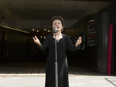 Édith Piaf entre au musée Grévin ! 