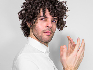 Simon Ghraichy, l'incontournable pianiste au théâtre des Champs-Élysées