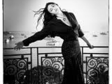 Hors les murs: "On-set / Off-set". Exposition itinérante à Rome, Munich.