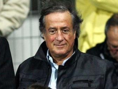 Etienne Mougeotte  avec Charles Villeneuve - Marseille / Lyon - Ligue1 L1 - 22.10.2006 - OM / OL - Foot Football - Largeur attitude presentateur media president TF1