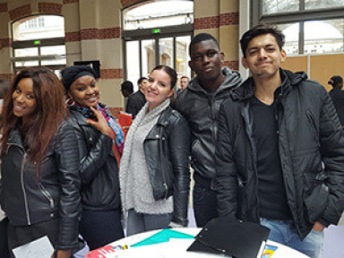 Journées Jobs d’été 2019 au Centquatre (104)