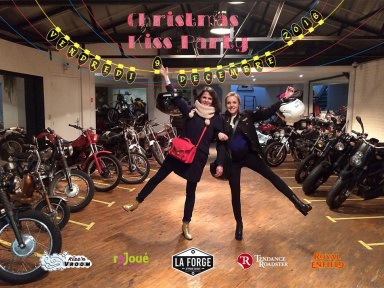 Christmas Kiss Party au profit de l’association “Rejoué”