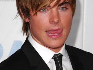 Actor Zac Efron attends the premiere of "Hairspray" held at the Ziegfeld Theater on Monday, July 16, 2007 in New York City, USA. Photo by Gregorio Binuya/ABACAUSA.COM (Pictured: Zac Efron) 
