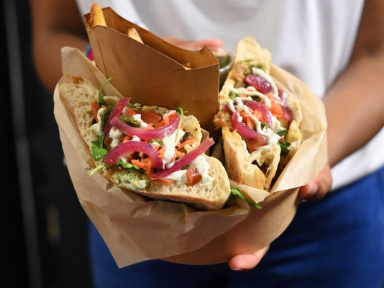 Sandwich de batard, le resto débarque à Paris 