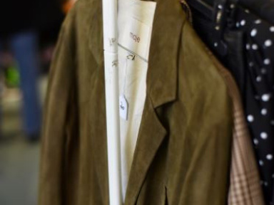 Violette Sauvage revient avec le plus grand vide-dressing de France !