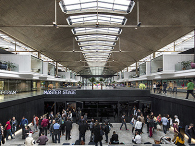 Connexions : l'expo interactive de Facebook à Station F 