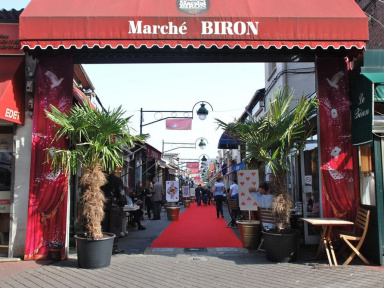 Vente aux enchères caritatives au Marché Biron