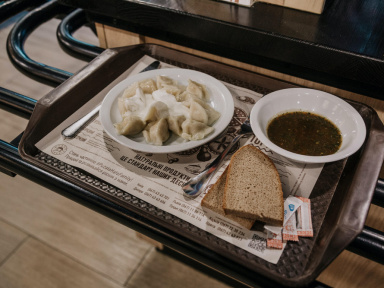 Coronavirus : le casse-tête des cantines dans les lycées avec les nouvelles mesures sanitaires