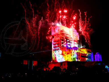 Avengers Power the Night : Disneyland Paris lance son show nocturne Marvel inédit pour ses 30 ans