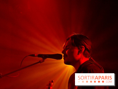 Low Roar en concert au Badaboum