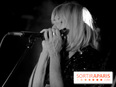 Kim Gordon en concert à Salò