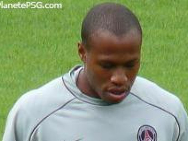 Pancrate courtisé par Everton