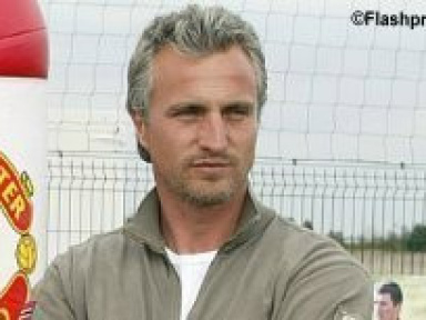 Ginola - "Ça sent la conspiration cette histoire"