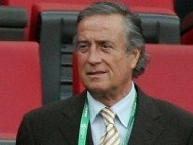 L'UJSF tape sur les doigts de Villeneuve