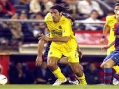 Pires avoue avoir hésité à signer au PSG