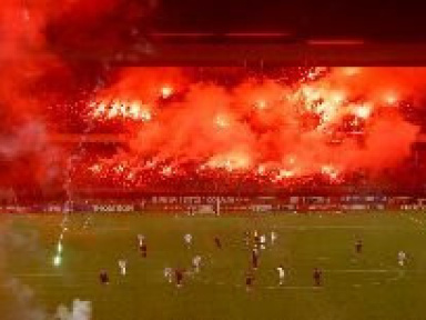 Un supporter parisien blessé