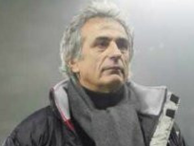 Halilhodzic restera en place