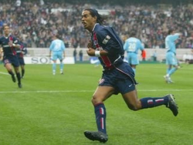 Ligue 1 : PSG-OM, la rétro - Le show Ronaldinho