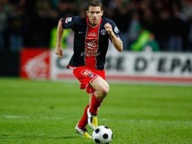 Armand - "Rageant de s’incliner"