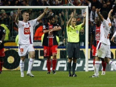 Auxerre : Kalt au sifflet