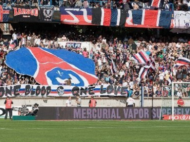 Auteuil appelle au boycott