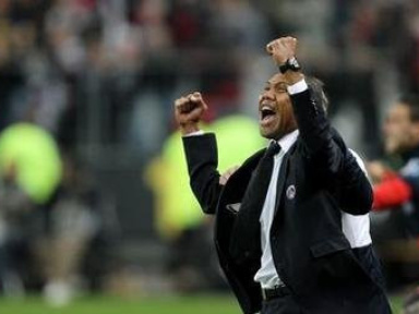 Kombouaré - "Ça répare un peu les conneries"