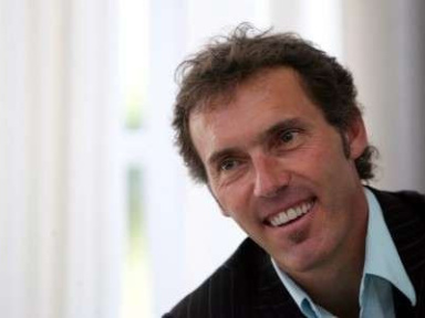 Blanc encense encore Hoarau