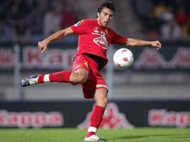 Basa de plus en plus proche