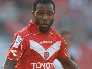 Arles : Tiéné titulaire ?