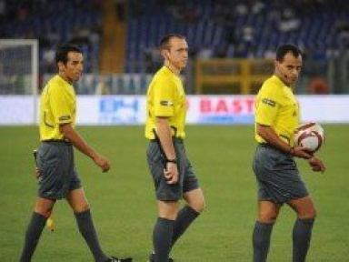 Lyon : Ruddy Buquet au sifflet