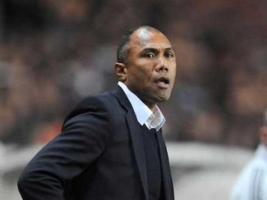 Kombouaré - "Jouer le haut du tableau"