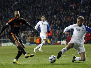 Anelka s'offre un doublé en Ligue des Champions