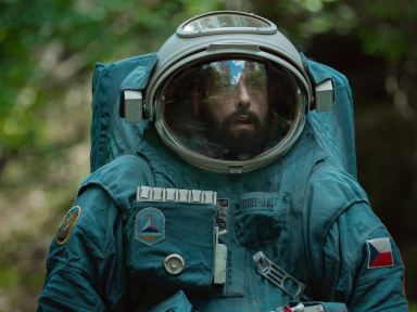 "Spaceman" : un voyage intergalactique avec Adam Sandler sur Netflix