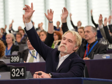 "Une affaire de principe" thriller dramatique au cœur de l'Europe avec Bouli Lanners et Thomas VDB