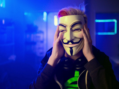 The Antisocial Network : Mèmes à retardement : Exploration du chaos numérique sur Netfllix