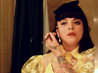Mon Laferte, te amo : Un portrait émouvant de l'icône musicale chilienne sur Netflix