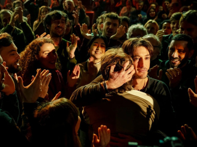 Gourou : Pierre Niney