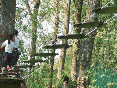 Le parcours accrobranche de la base de loisirs d'Etampes