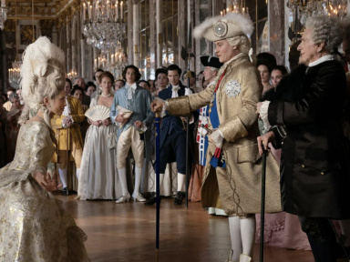 Jeanne du Barry (Maïwenn) et Johnny Depp (Louis XV) dans Jeanne du Barry 