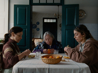 LÉGUA de Filipa Reis & João Miller Guerra : Un portrait poignant d'une région en mutation