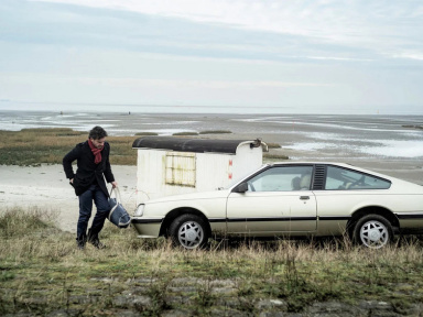 N°10 : Nouveau thriller du réalisateur Alex van Warmerdam avec Tom Dewispelaere et Pierre Bokma