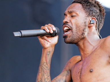 SKIP THE USE Human Disorder Tour : un spectacle électrisant au Zénith de Paris - La Villette