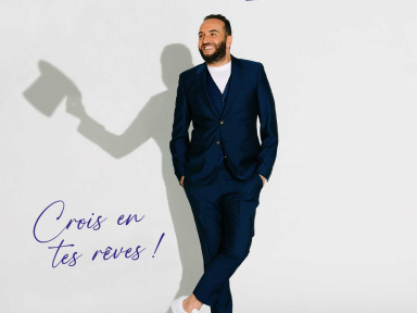 Kamel le Magicien enchante le Théâtre Dejazet à Paris avec son nouveau spectacle