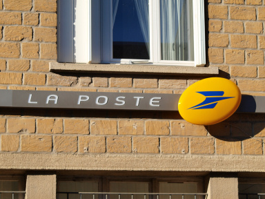 La Poste recrute 2000 saisonniers pour garder ses bureaux ouverts pendant l'été 