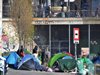 Coronavirus : plus d'une personne sur deux en grande précarité infectée en Île-de-France  