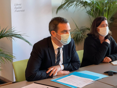 Covid : "Le confinement à 18h commence à produire ses effets" selon Olivier Véran