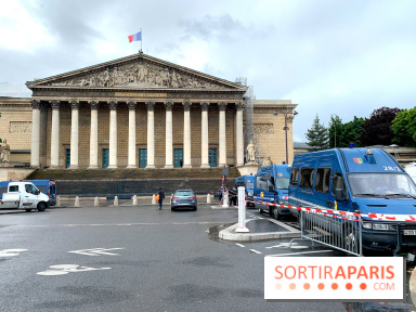 Manifestation des policiers : la "Marche Citoyenne" devant l'Assemblée nationale à Paris