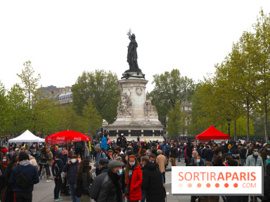 Manifestation pour un service public de l'énergie place de la République à Paris